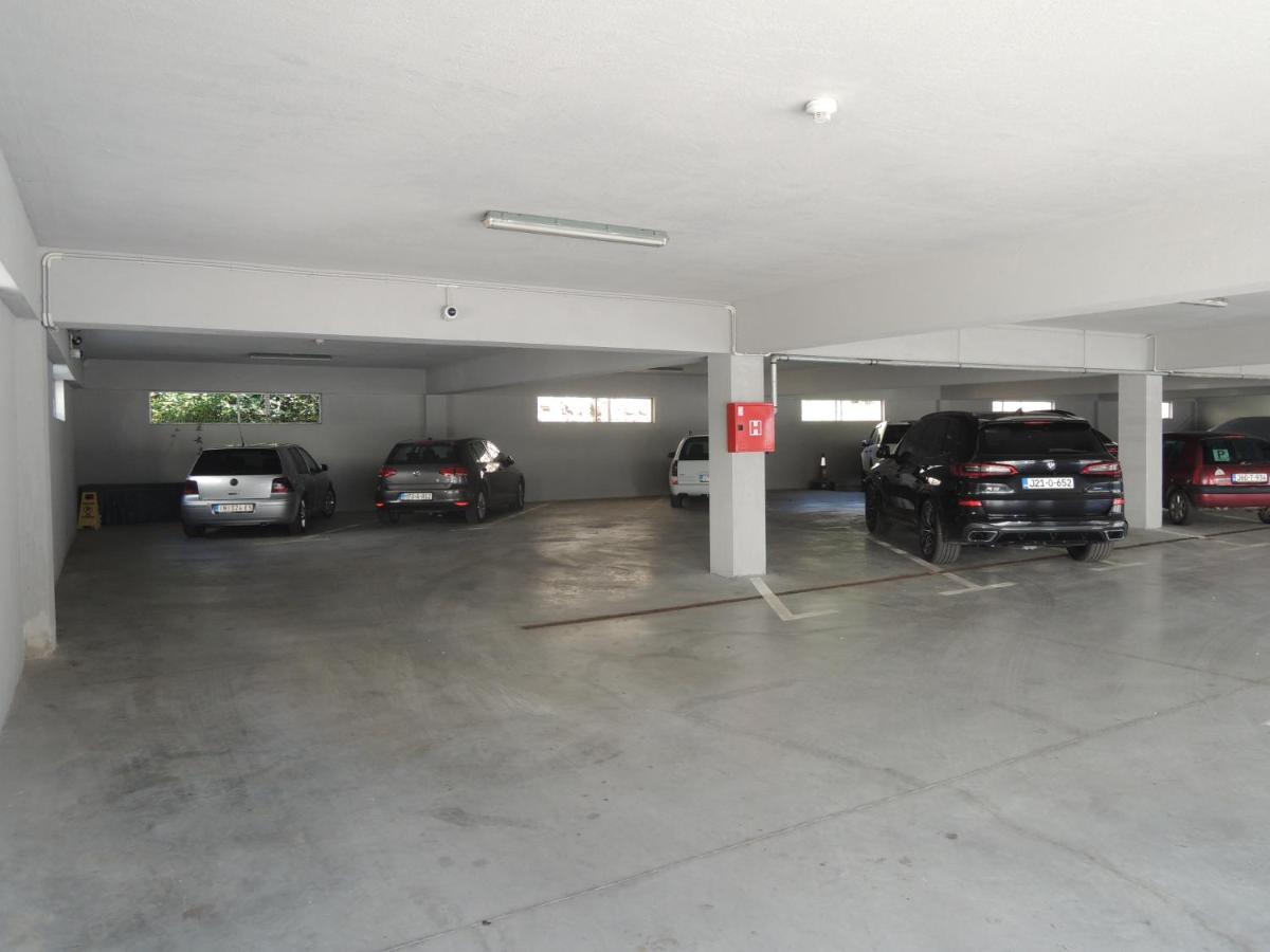 Hotel Logavina 8 Garage Parking Sarajevo Ngoại thất bức ảnh