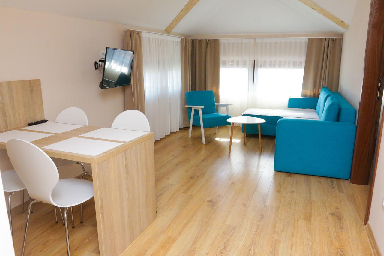Hotel Logavina 8 Garage Parking Sarajevo Ngoại thất bức ảnh